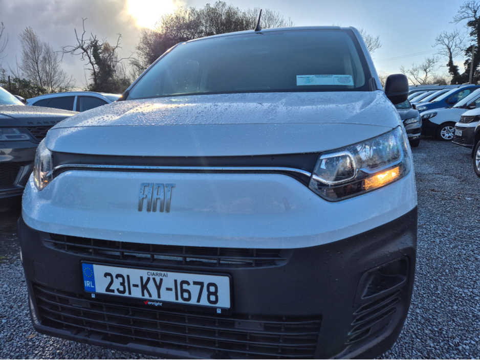 2023 Fiat Doblo 1.5L Diesel For Sale Images