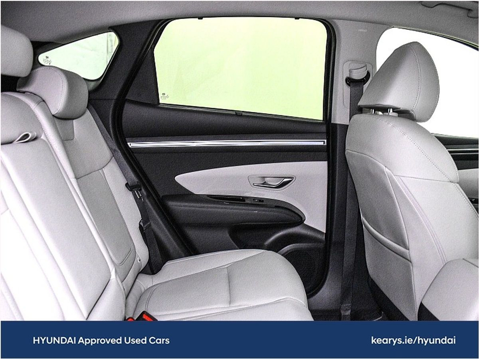 Hyundai Tucson Executive Plus w 2 Tone Roof — thumbnail 15