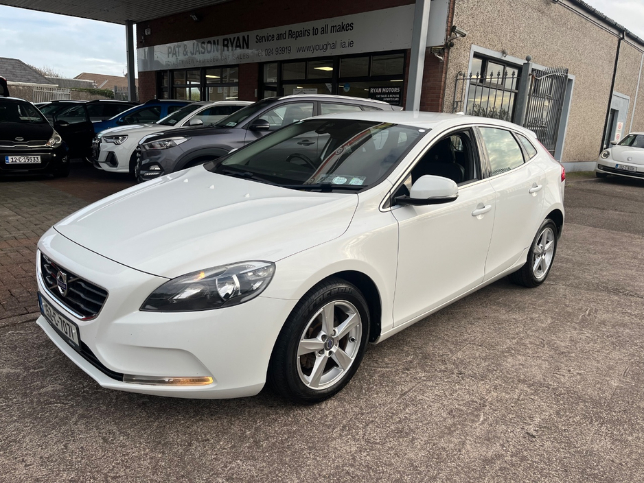 Used Volvo V40 2015 in Waterford