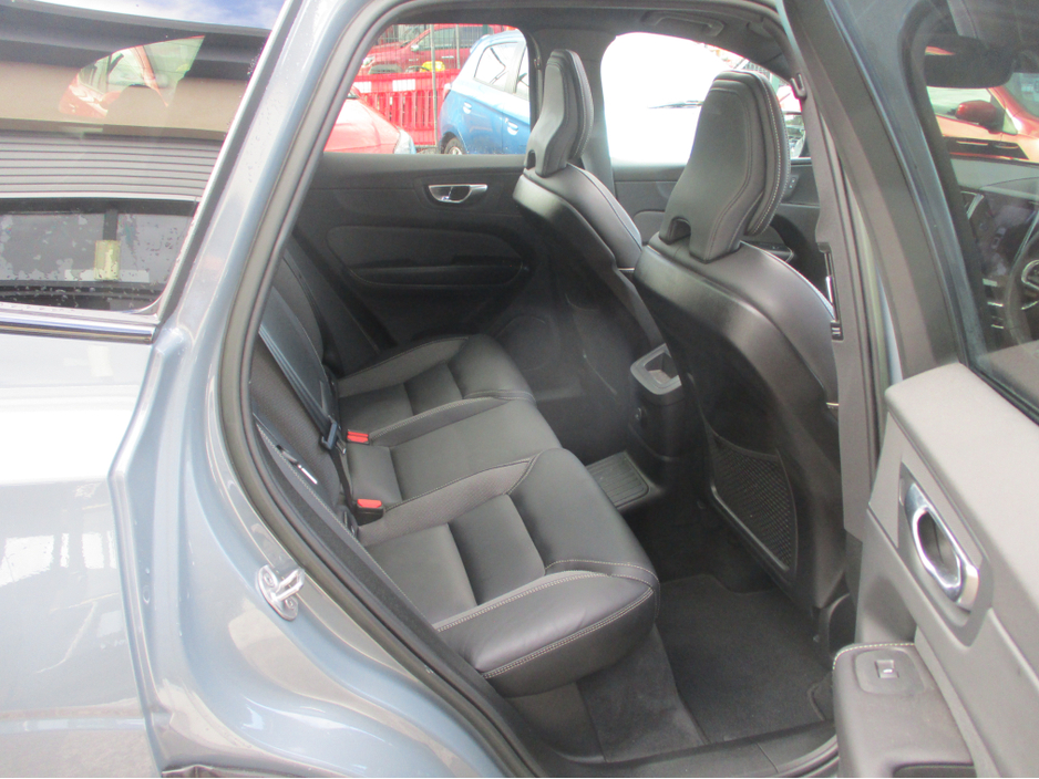 2023 Volvo XC60 2L Petrol Plug-in Hybrid For Sale Images