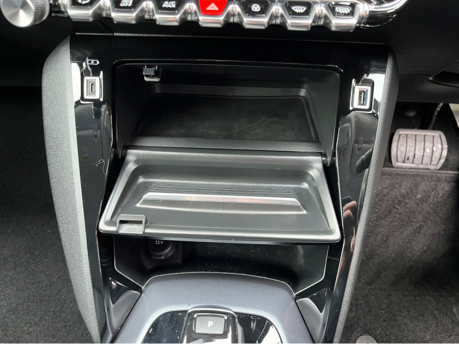 2021 Peugeot 2008 0L Electric For Sale Images