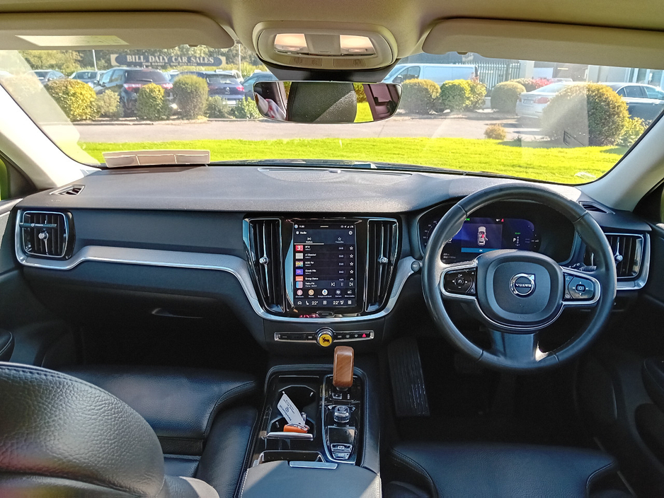 2023 Volvo V60 2L Petrol Plug-in Hybrid For Sale Images