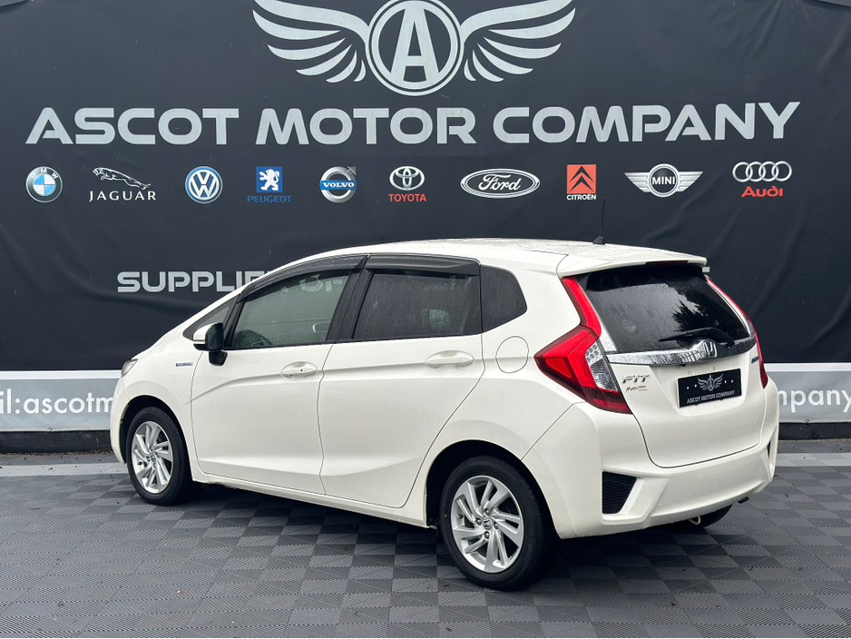 Honda Fit Hybrid — thumbnail 2
