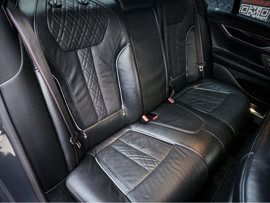 2021 BMW 7 Series 3L Petrol Plug-in Hybrid For Sale Images