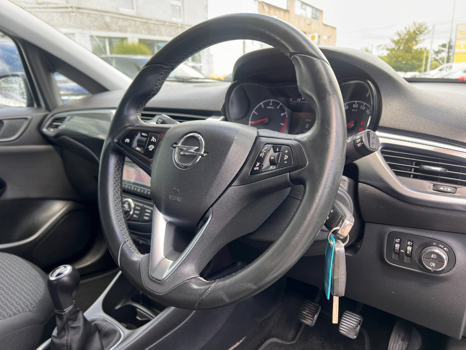 Opel Corsa SC 1.4 I 90PS 5DR **NEW NCT/Low KMs/Full Service History www.bolands.ie Est.1955 — thumbnail 4