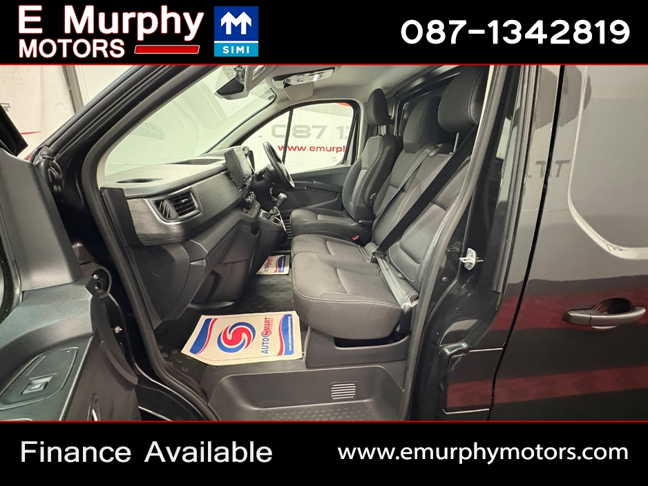 2023 Renault Trafic 2L Diesel For Sale Images