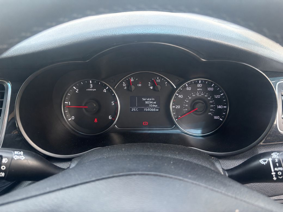 2016 Kia Carens 1.7L Diesel For Sale Images