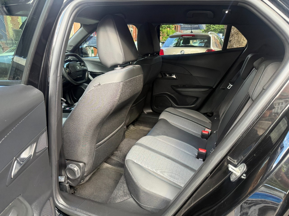 2023 Peugeot 2008 0L Electric For Sale Images