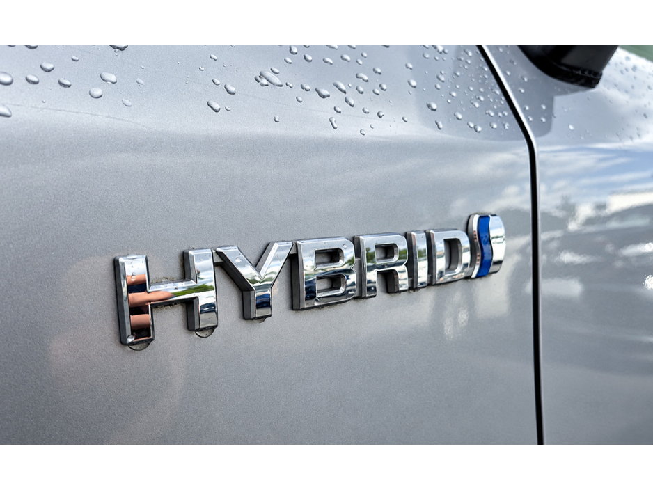2014 Toyota Prius 1.8L Petrol Hybrid For Sale Images