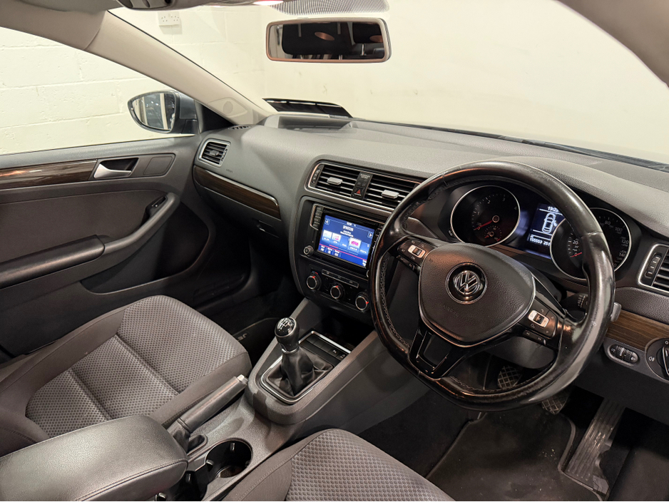 2016 Volkswagen Jetta 2L Diesel For Sale Images