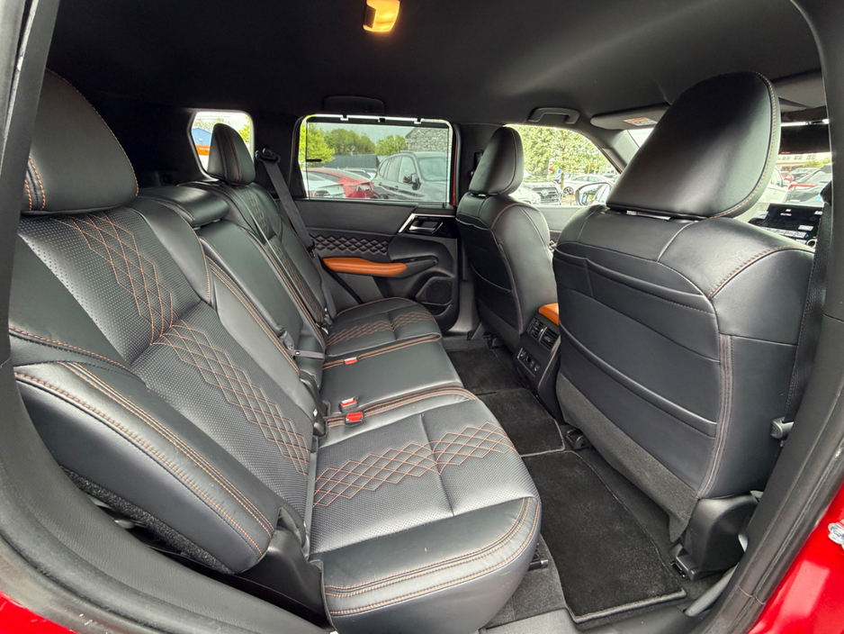2022 Mitsubishi Outlander 2.4L Petrol Plug-in Hybrid For Sale Images