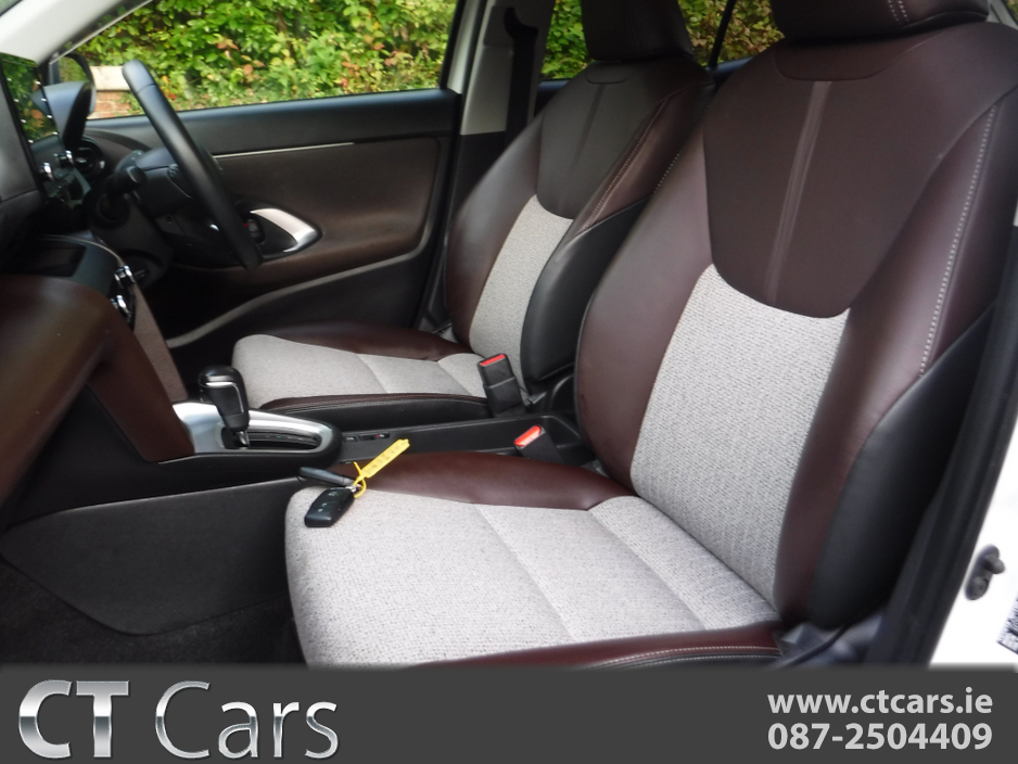 2021 Toyota Yaris Cross 1.5L Petrol Hybrid For Sale Images