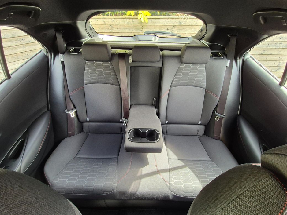 Toyota Corolla 1.8 HYBRID / SPORT SPEC / LOW MILEAGE / TAX €180 — thumbnail 32