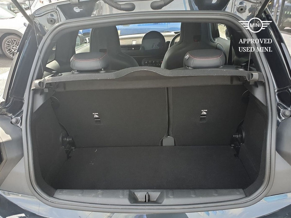 2024 MINI Hatch 2L Petrol For Sale Images