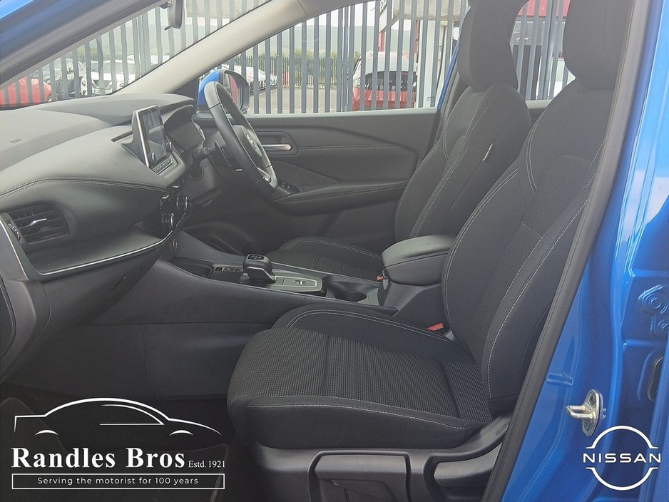 Nissan Qashqai 1.3 PET MILD HYBRID SV CVT — thumbnail 11