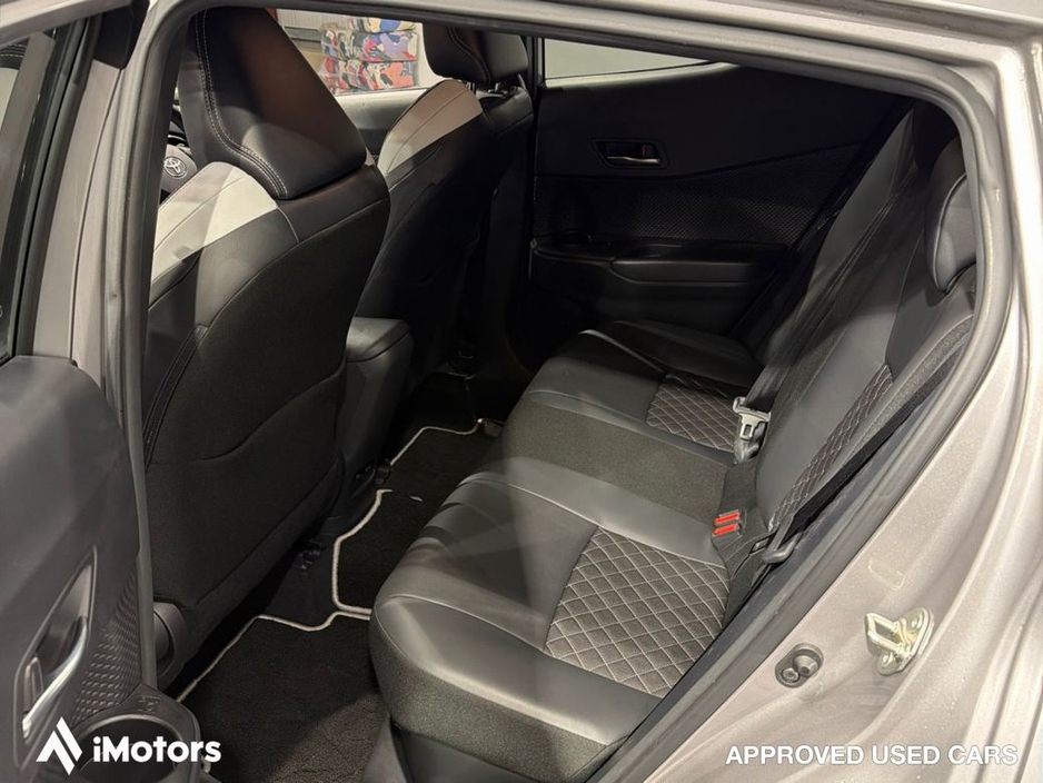 Toyota C-HR G HYBRID AUTOMATIC — thumbnail 13