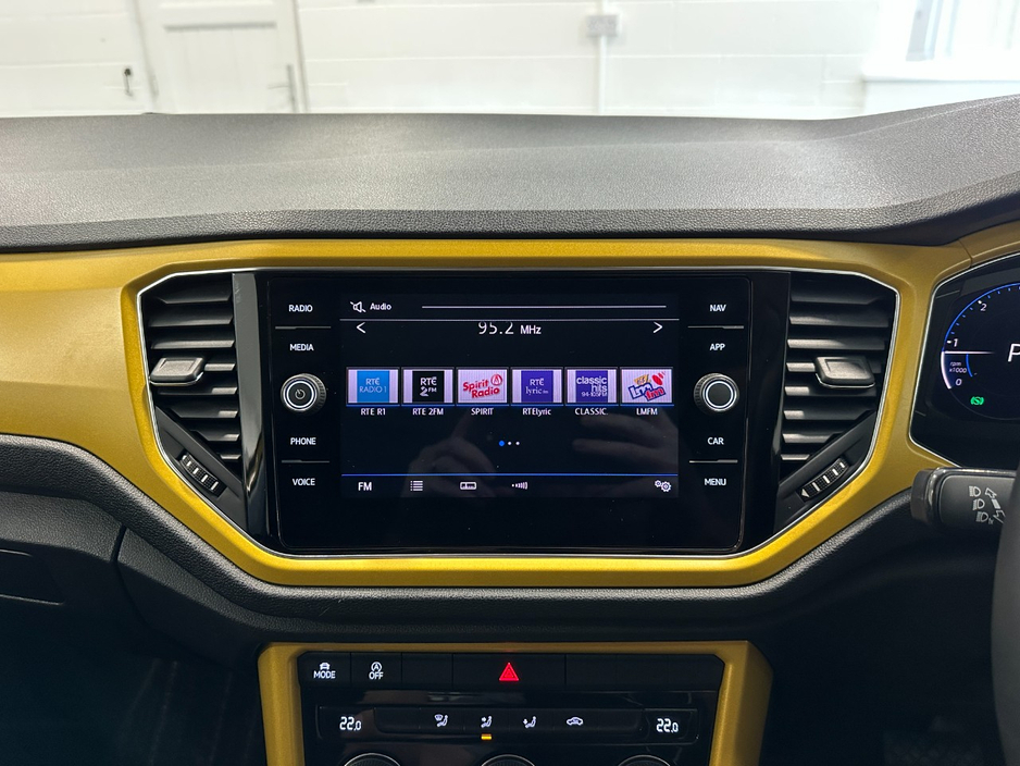 2021 Volkswagen T-Roc 2L Diesel For Sale Images