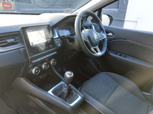 2023 Renault Captur 1L Petrol For Sale Images