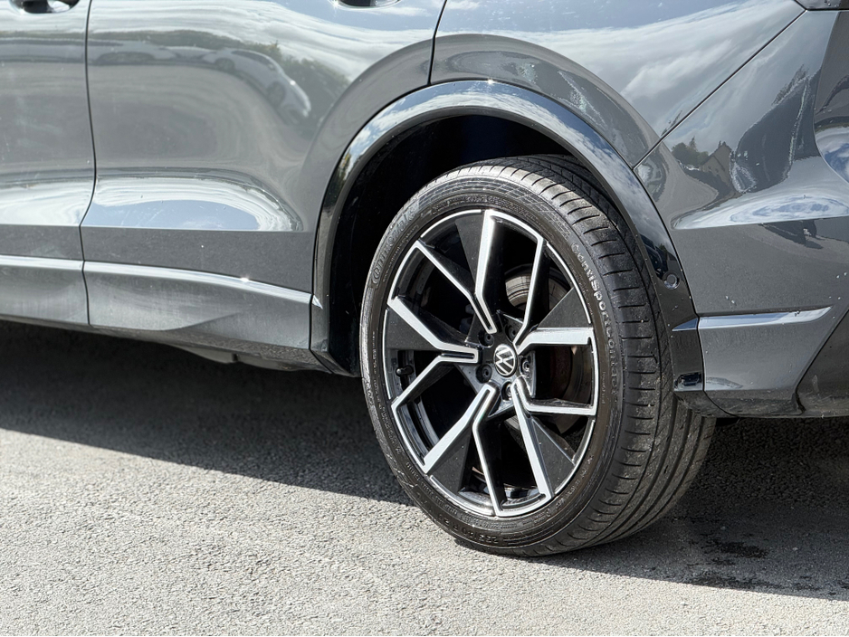 2024 Volkswagen Tiguan 1.5L Petrol Hybrid For Sale Images