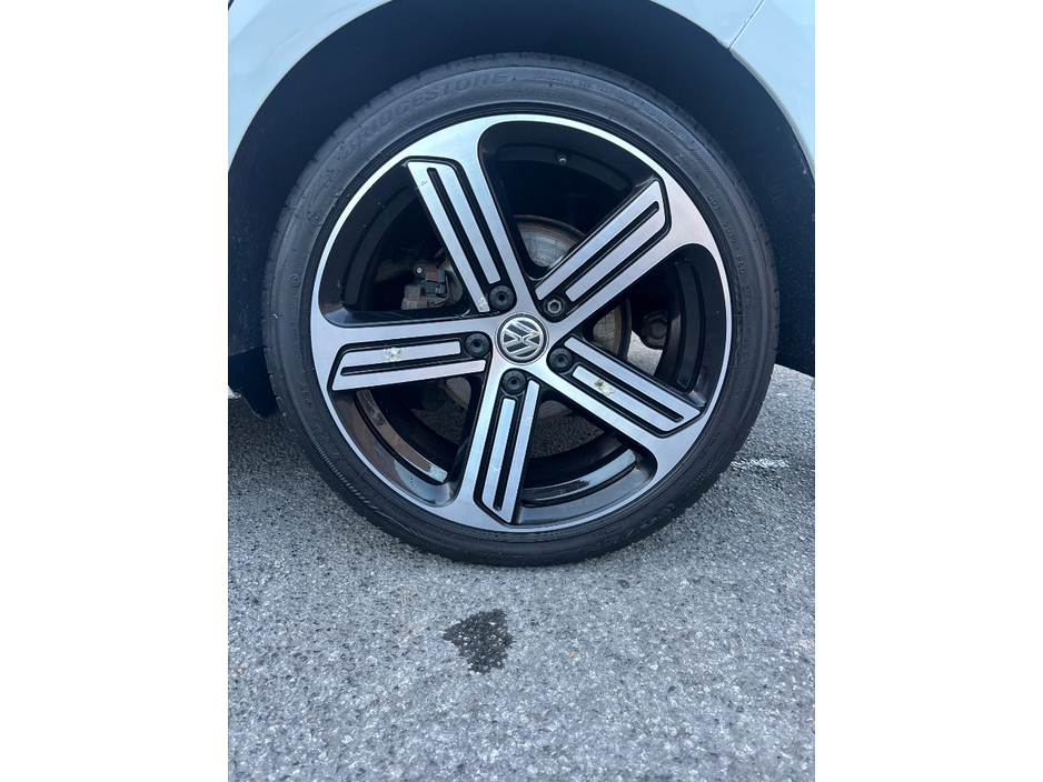 2019 Volkswagen Golf 2L Diesel For Sale Images
