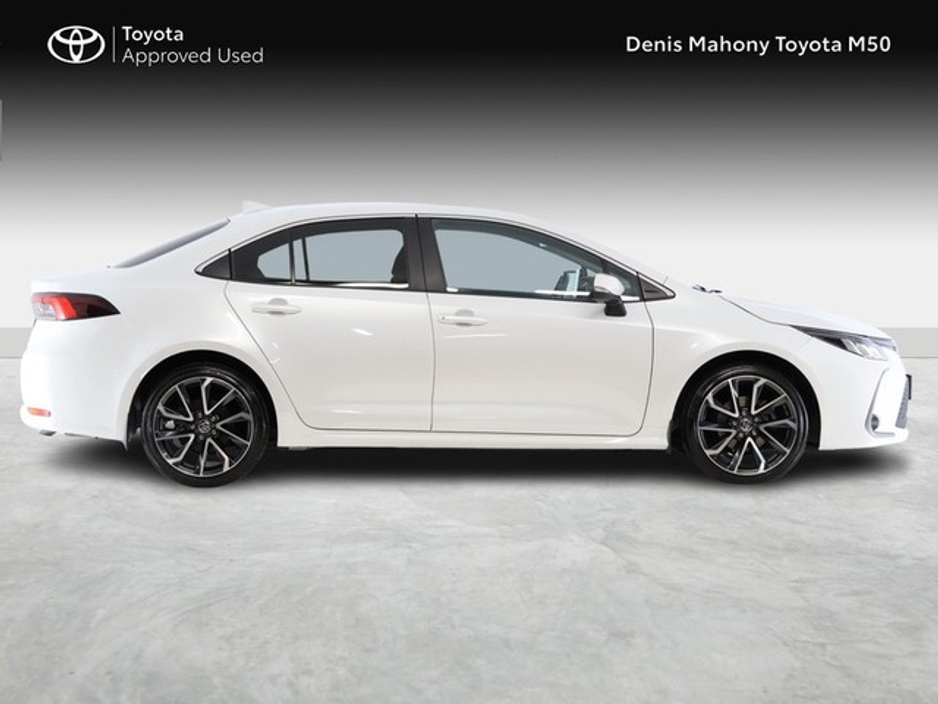 Toyota Corolla Sol Hybrid Saloon — thumbnail 3