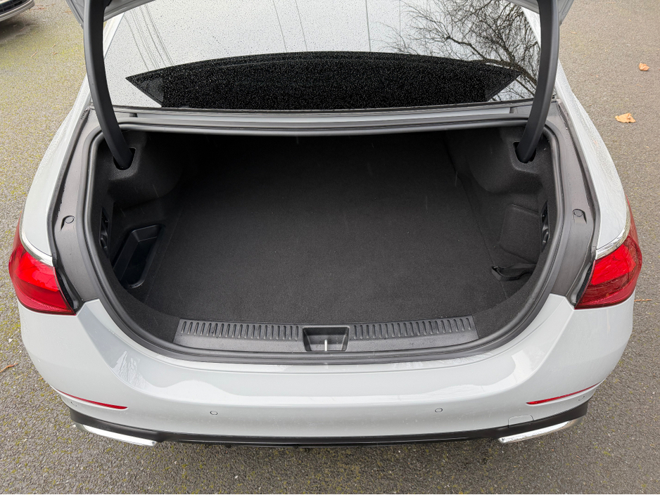 2024 Mercedes-Benz E Class 2L Petrol Plug-in Hybrid For Sale Images