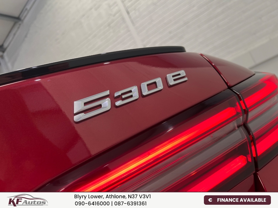 2025 BMW 5 Series 2L Petrol Plug-in Hybrid For Sale Images