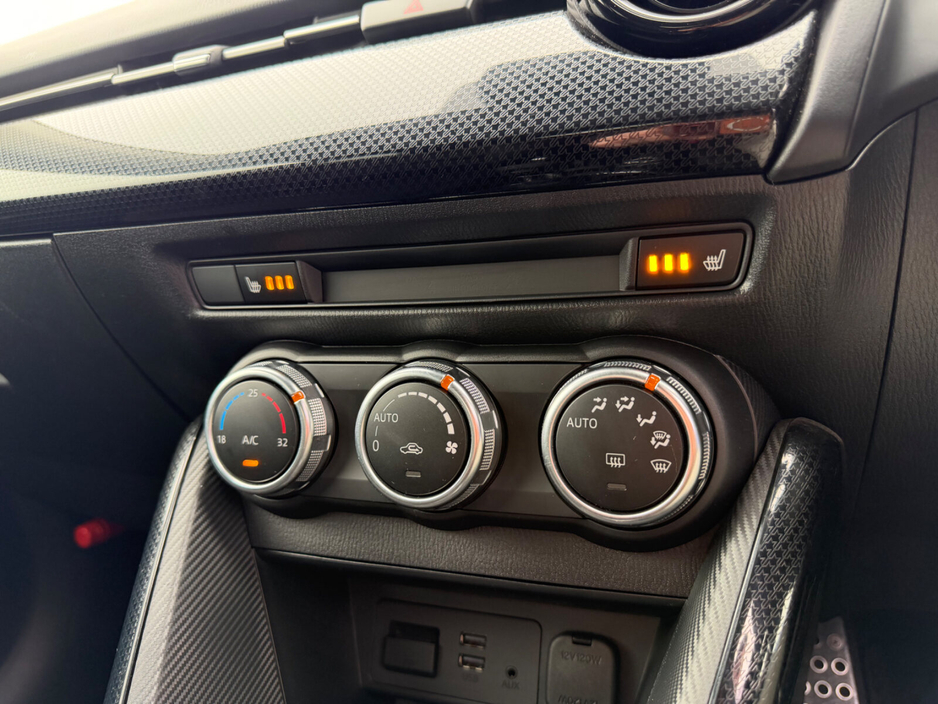 Mazda Demio — thumbnail 15
