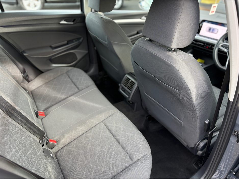 2021 Volkswagen Golf 1L Petrol For Sale Images