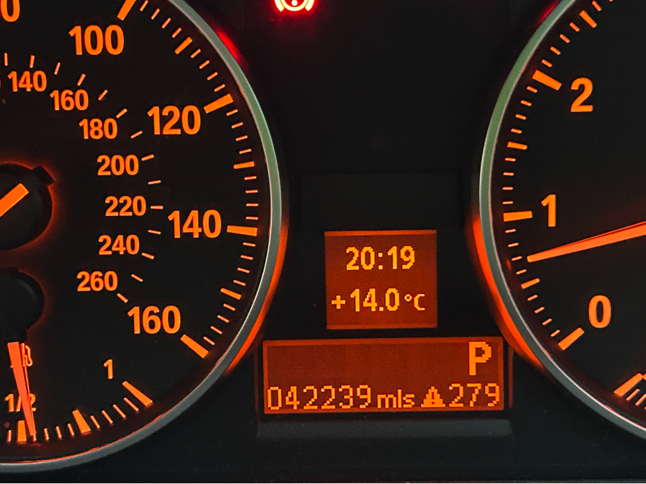 BMW 3 Series ONLY 67000KLMS//NCT 9/2027//1 PRIVATE OWNER IRISH CAR WITH 13 STAMP SERVICE HISTORY////UNIQUE OPPORTUNITY ///STUNNING  ORIGINAL IRISH CAR — thumbnail 7