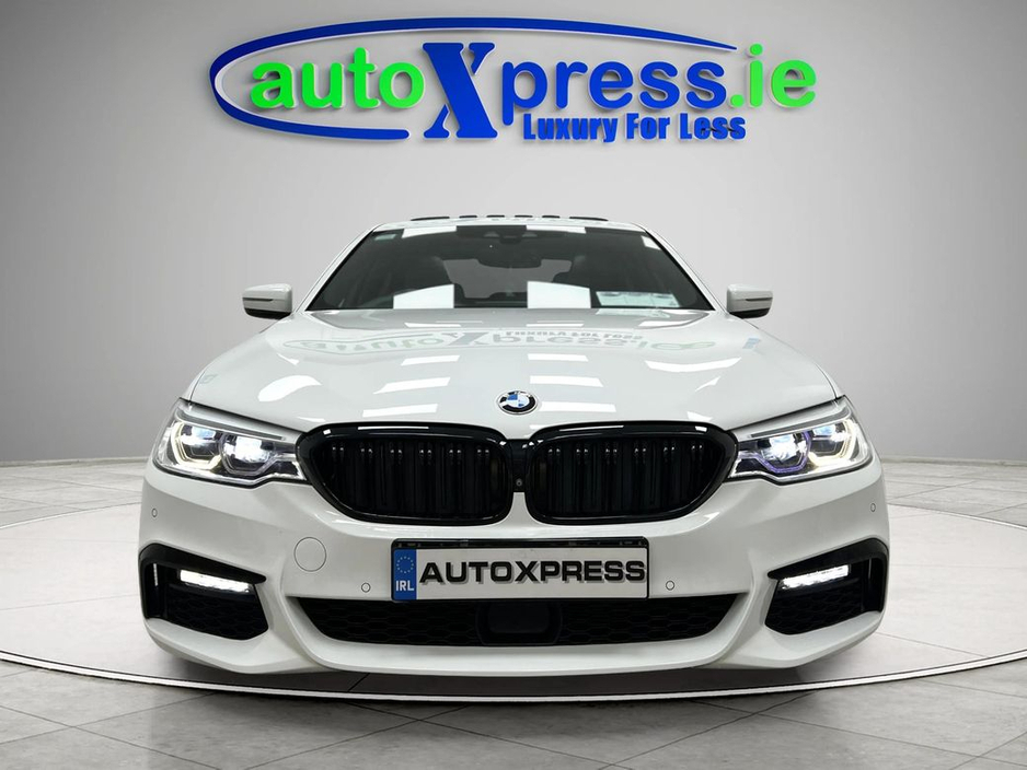 BMW 5 Series M-SPORT 523d , Panoramic sunroof, Automatic — thumbnail 3