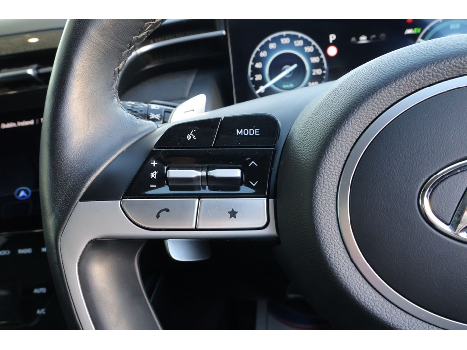 Hyundai Tucson 2WD Executive Plus HEV Auto w.2 Tone Roof — thumbnail 14
