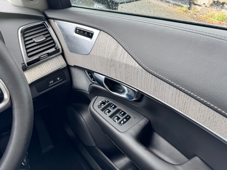 2024 Volvo XC90 2.0L Hybrid For Sale Images