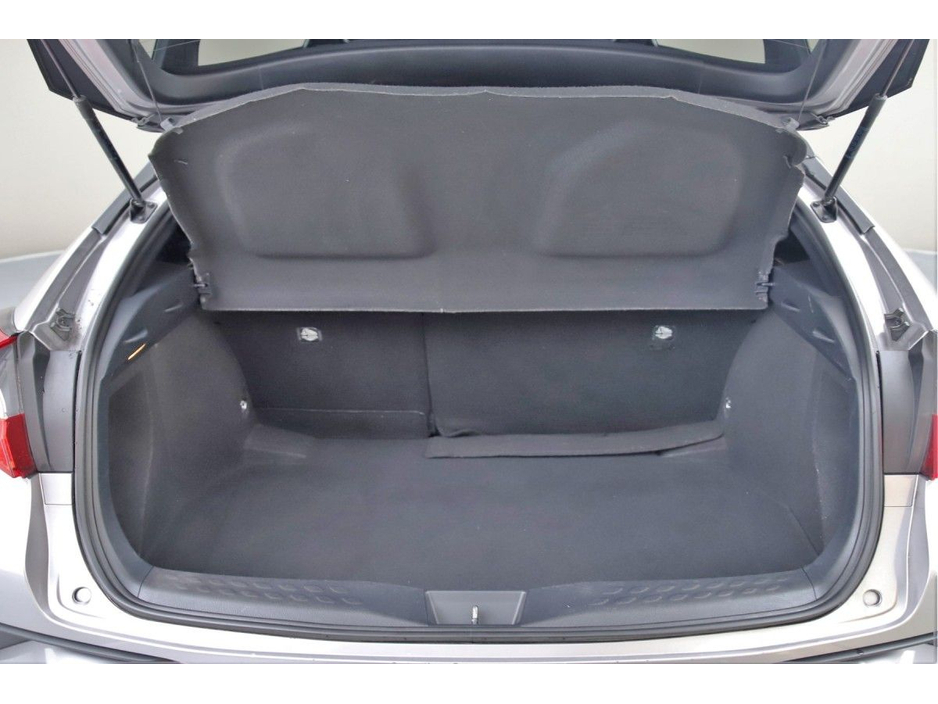 Toyota C-HR 1.8 HYBRID *HALF LEATHER*360 PAN CAM*PARK SENSORS* — thumbnail 26