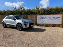 Porsche Macan S DSL AUTO ALL WHEEL DRIVE.