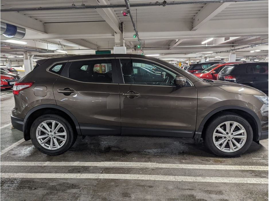 Nissan Qashqai 1.2 PET SV SAFETY PK 5 4DR