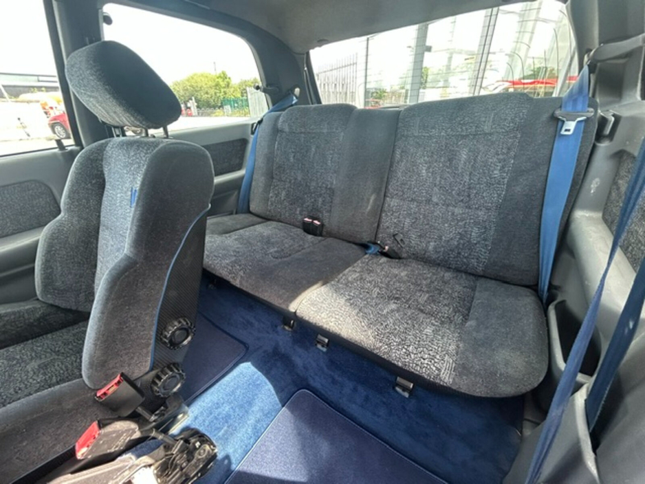 1995 Renault Clio 2L Petrol For Sale Images
