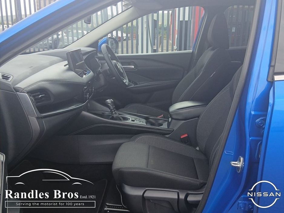 Nissan Qashqai 1.3 PET MILD HYBRID SV PREMIUM — thumbnail 11