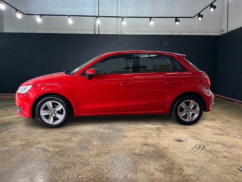 Audi A1 1.0 TFSI AUTOMATIC - FACTORY ALLOYS - FLAT BOTTOM STEERING WHEEL - LOW MILEAGE - ALLOY WHEELS - — thumbnail 6