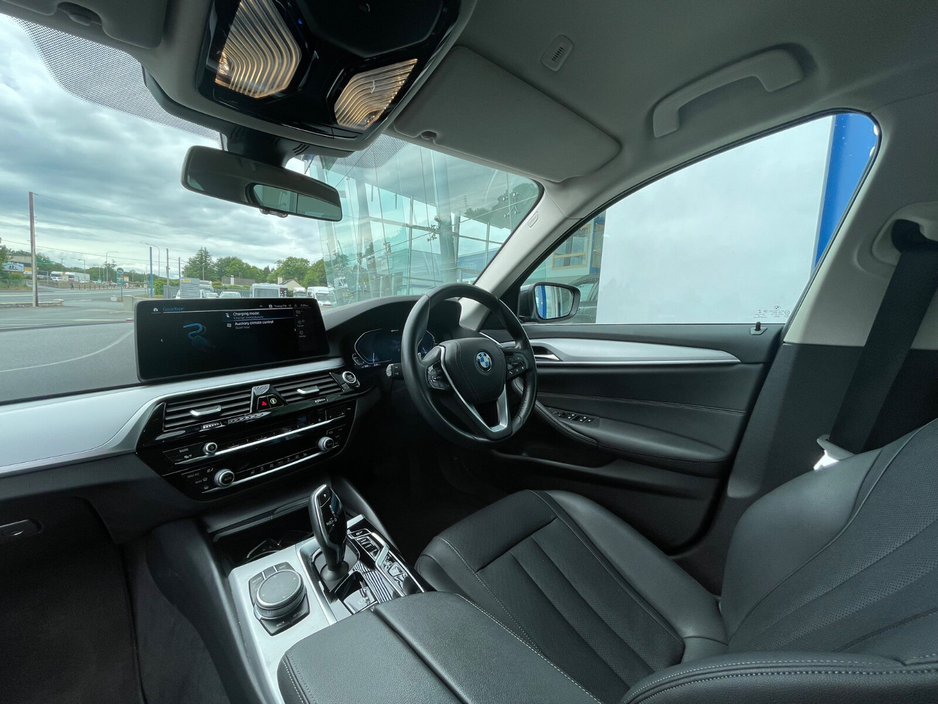 2022 BMW 5 Series 2L Petrol Plug-in Hybrid For Sale Images