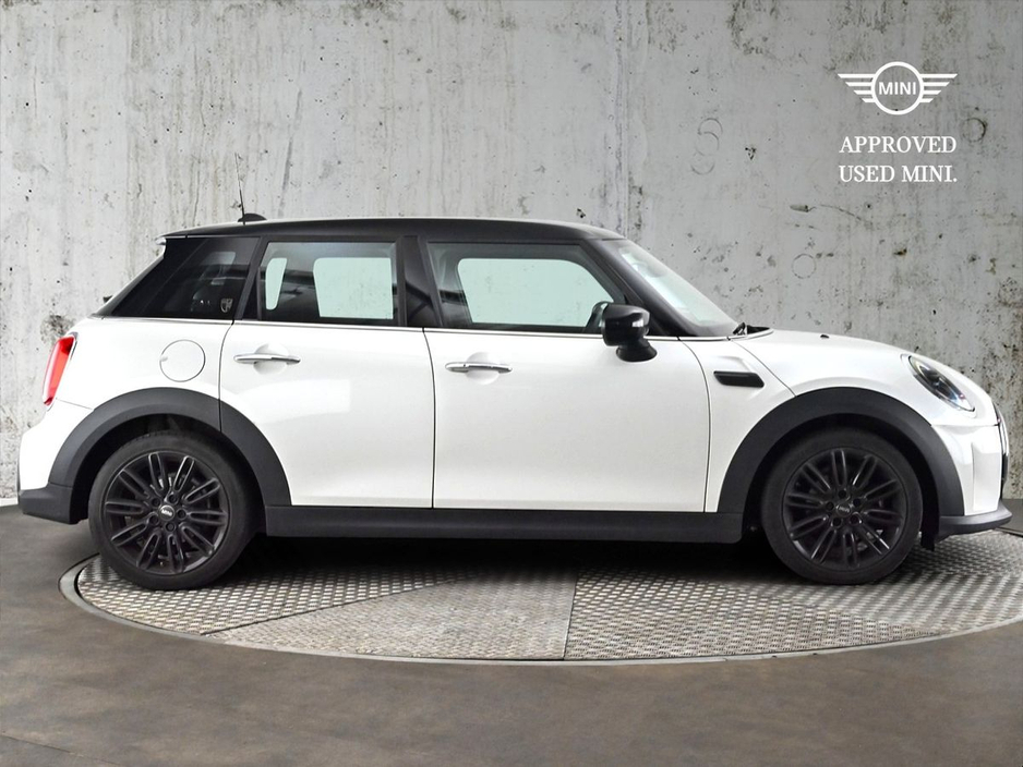 2024 MINI Hatch 1.5L Petrol For Sale Images