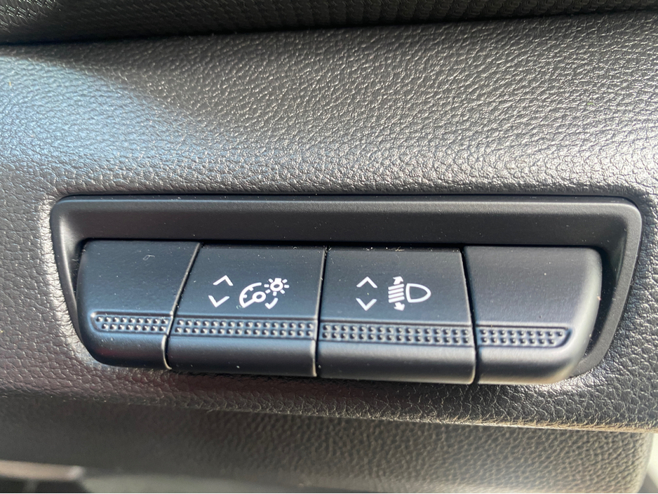 2023 Renault Trafic 2L Diesel For Sale Images