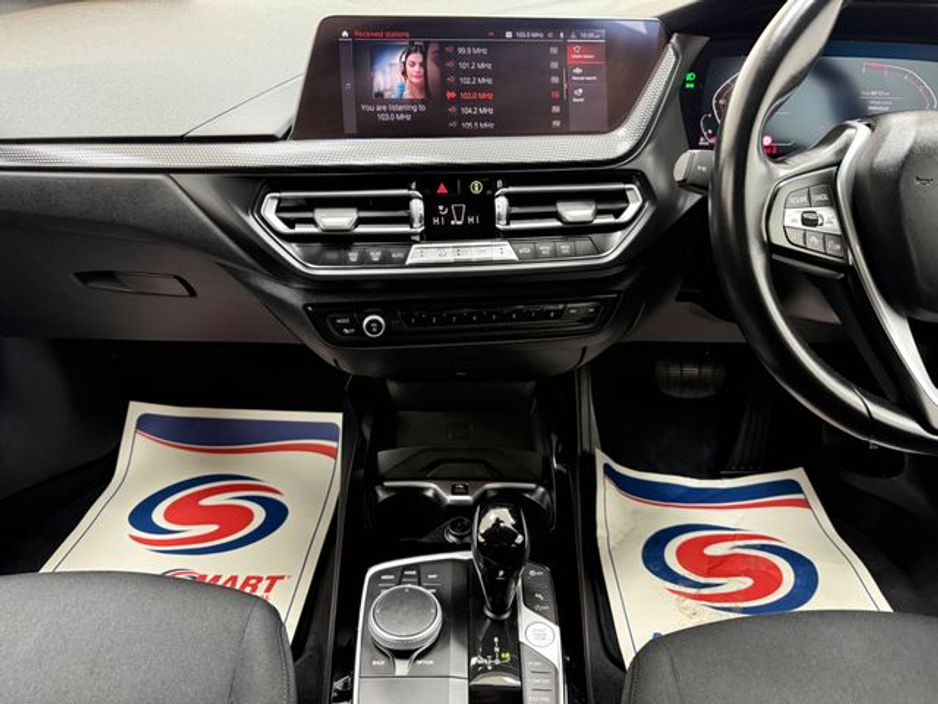 BMW 1 Series 2.0 D Automatic — thumbnail 7