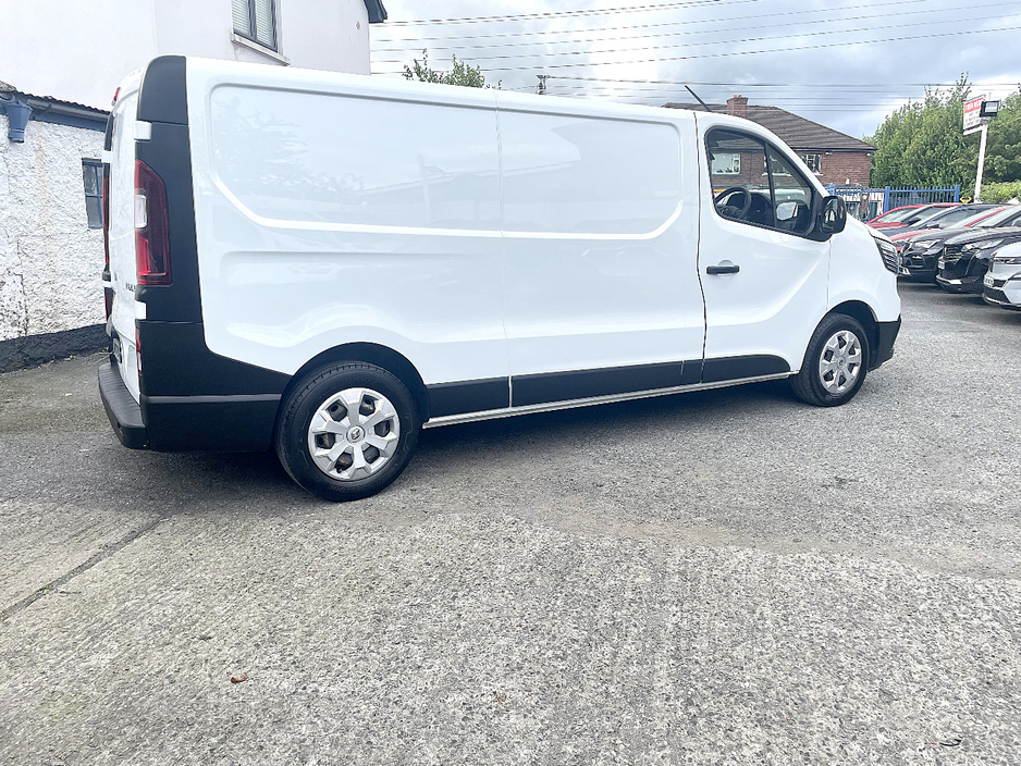 2023 Renault Trafic 2L Diesel For Sale Images