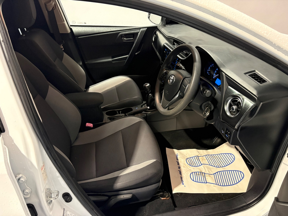 2016 Toyota Auris 1.4L Diesel For Sale Images