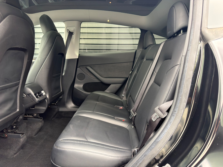 2022 Tesla Model Y 0L Electric For Sale Images