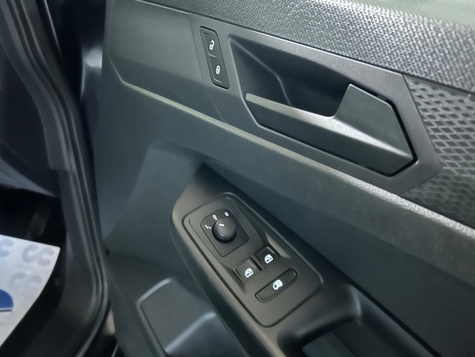 2023 Volkswagen Caddy 2L Diesel For Sale Images
