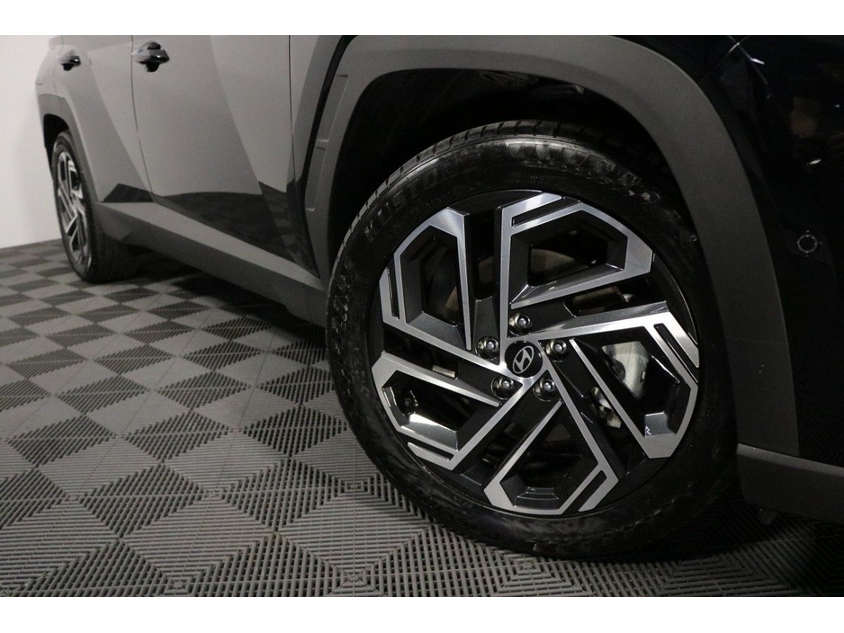 Hyundai Tucson PHEV Platinum Ex Demo - 1.6L petrol Automatic SUV — thumbnail 4