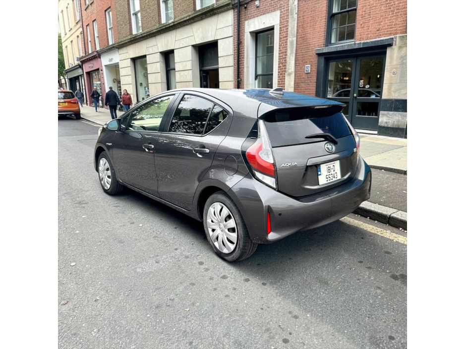 2018 Toyota Aqua 1.5L Petrol Hybrid For Sale Images