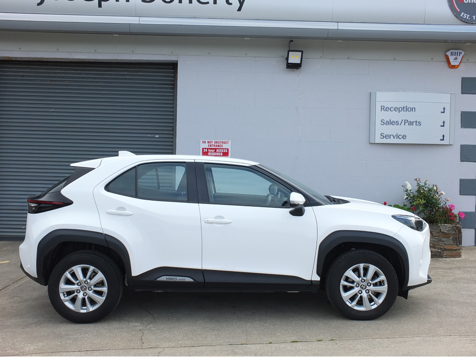 2023 Toyota Yaris Cross 1.5L Petrol Hybrid For Sale Images